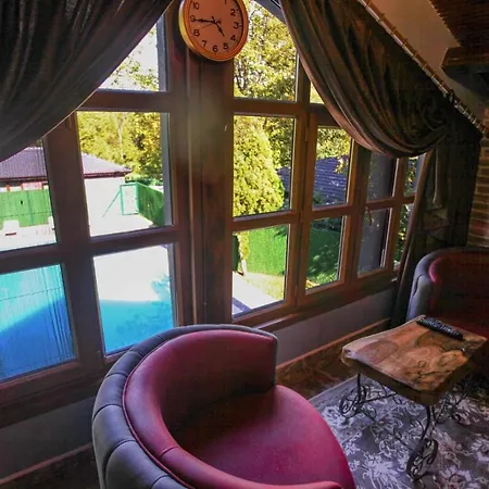 Villa Fascinating Villa With Private Pool And Jacuzzi In Sapanca *